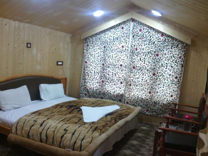 Oyo 5472 Bombay Palace Pahalgam Exterior photo