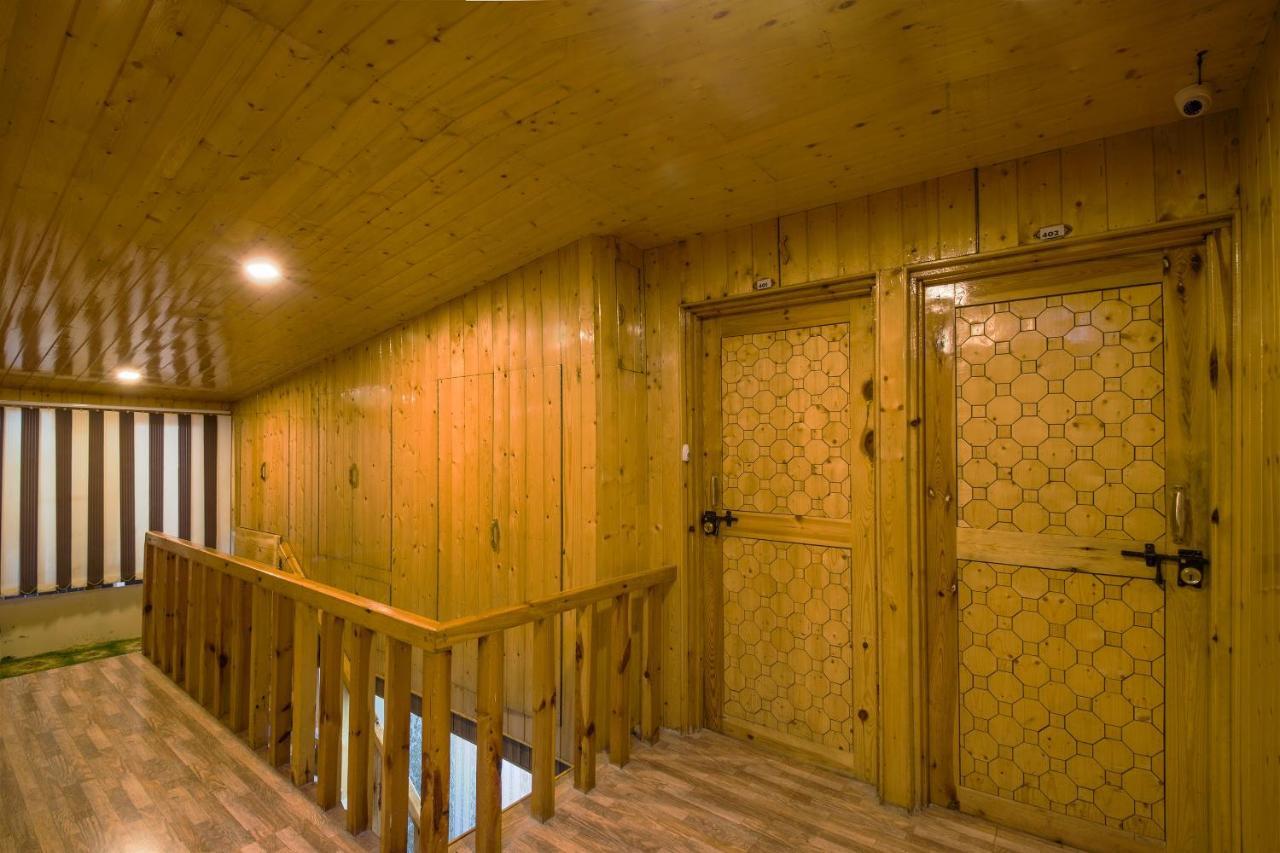 Oyo 5472 Bombay Palace Pahalgam Exterior photo